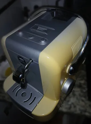 Cafetera Saeco Amarilla