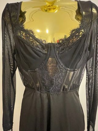 Macacão lingerie preto com renda