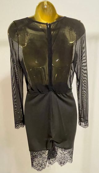 Macacão lingerie preto com renda