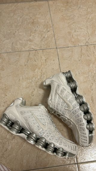 Nike Shox TL Plata y Beige