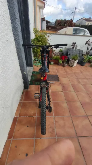 Specialized Demo 8 Bicicleta DH Roja