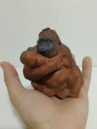 Lote figuras monos gorila orangután