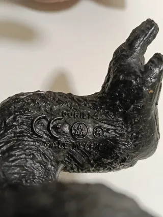 Lote figuras monos gorila orangután