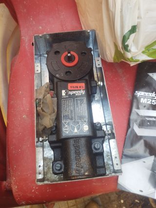 Freno hidraulico Speedy M25 para Puertas de Crista