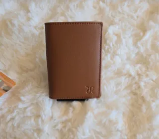 Cartera de piel hecha a mano