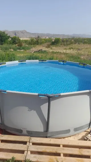 Piscina desmontable azul y gris
