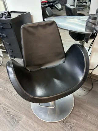 2 Lavacabezas y 5 Sillas Peluquería