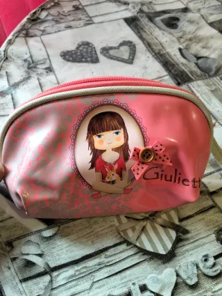 Neceser infantil con dibujo de niña