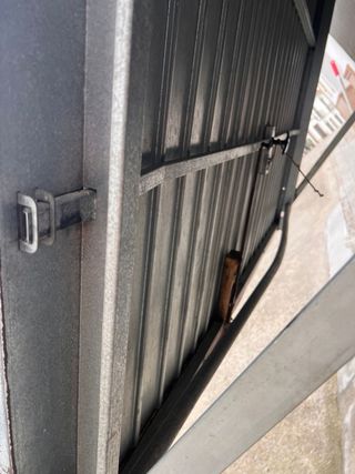 Puerta de Garaje Marrón