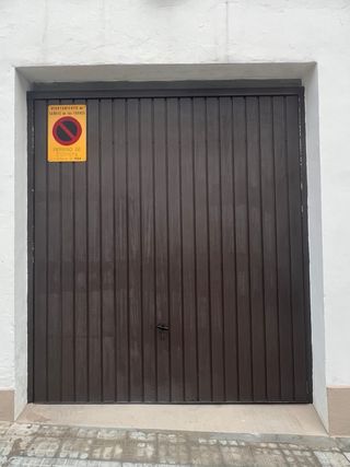Puerta de Garaje Marrón