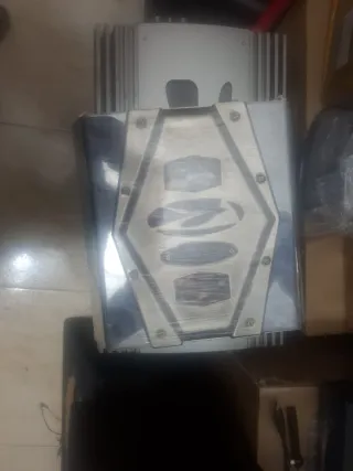 Amplificador Boss Coche