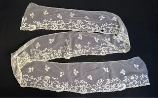 2 mts. Encaje de Bruselas