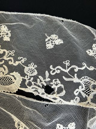 2 mts. Encaje de Bruselas