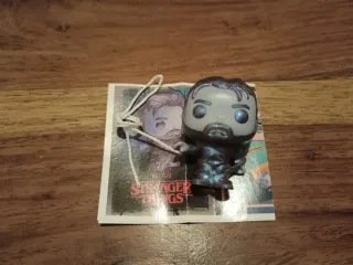 Hopper Kinder Joy Stranger Things