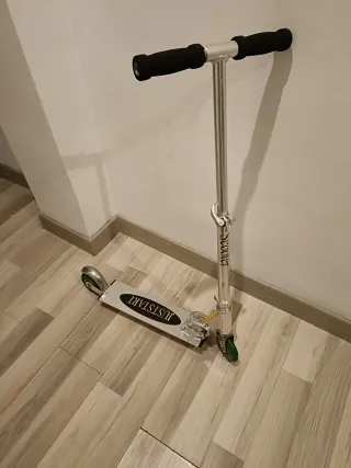 Patinete Just Art Metálico Plegable