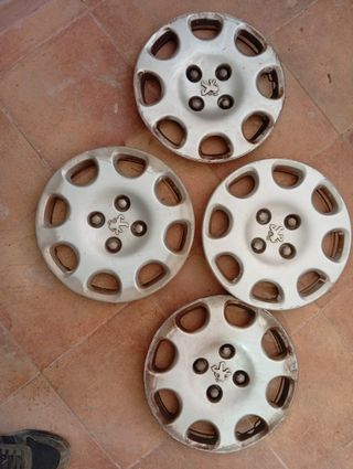 Tapacubos Peugeot R15 y R14 en 10€ c/u