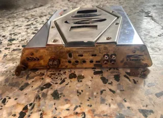 Amplificador Boss Coche