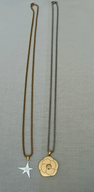 Colgantes Chanel Camelia Dorada y Cometa