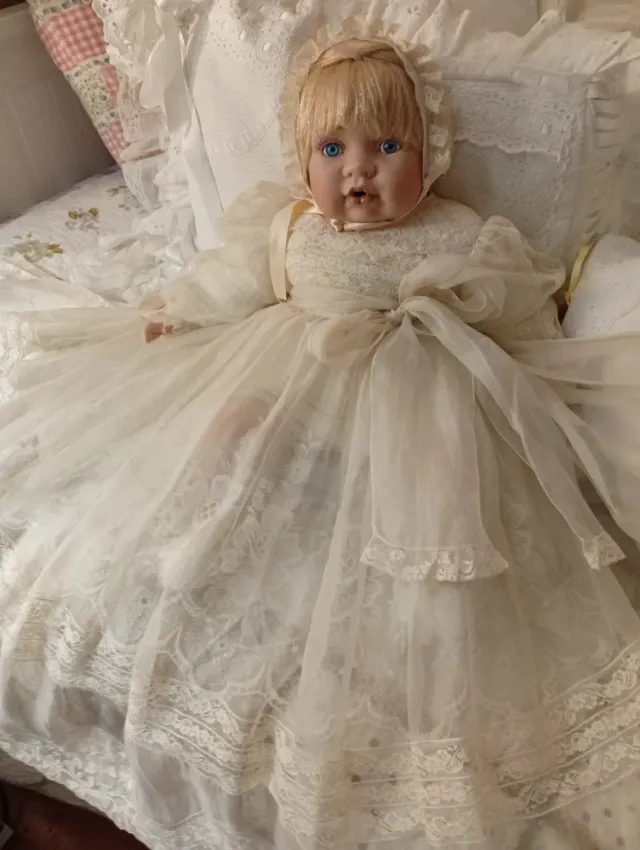 Muñeca de Porcelana Colección Leonardo