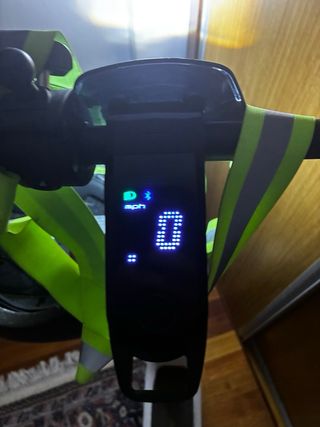 Patinete Eléctrico NIU KQi2 + Chaleco y Casco