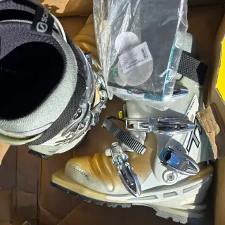 Scarponi sci telemark 75mm Scarpa t1 n.37 donna