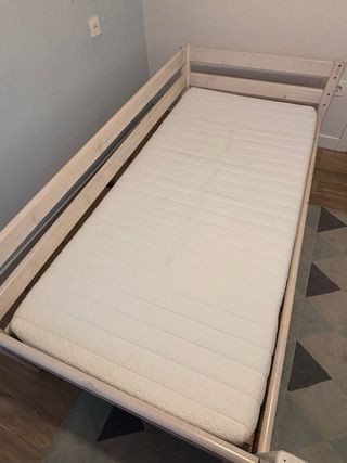 Cama infantil madera Flexa