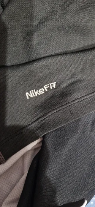 Camiseta tirantes Nike RUN negra