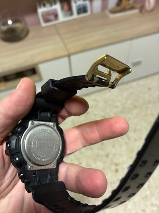 Casio G-Shock Negro/Dorado Se uso una sola vez