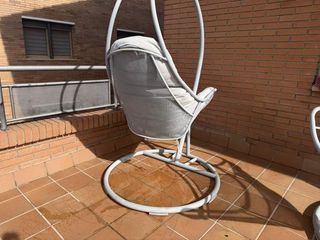 SILLA HUEVO COLGANTE GRIS CON COJÍN