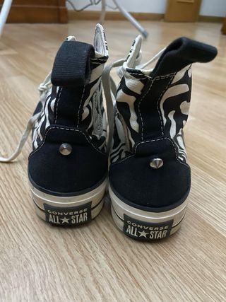 Converse bota plataforma estampado cebra