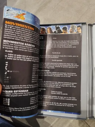 Tekken 4 Platinum PS2 pal España completo.