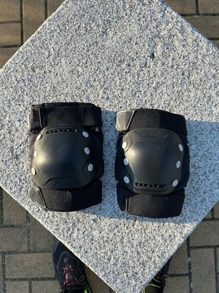 Patines Oxelo Talla 37 + Protección y Bolsa