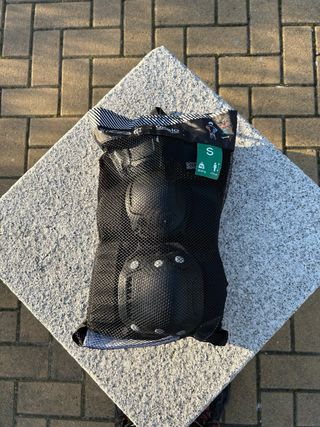 Patines Oxelo Talla 37 + Protección y Bolsa