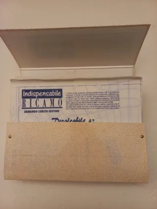 Rara raccolta di decalcabili per ricamo anni 70-80