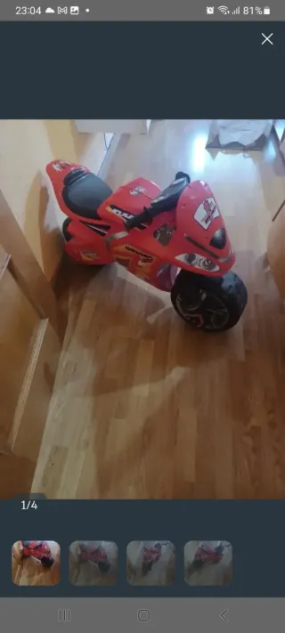 Moto infantil roja
