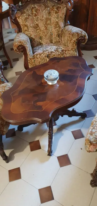 Salotto barocco in tessuto e legno