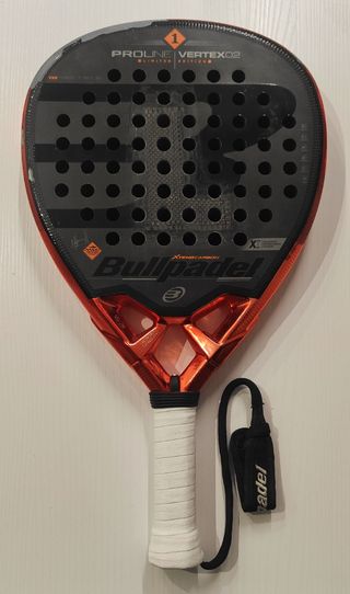 Bullpadel Vertex 02 Maxi Sánchez reparada