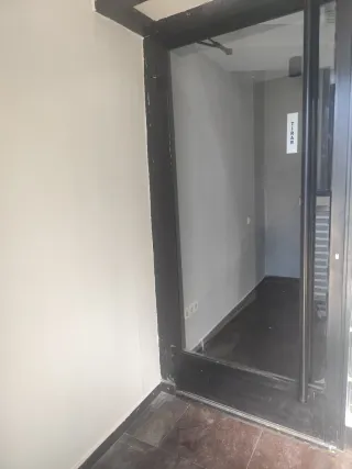 Puertas de hierro y cristal