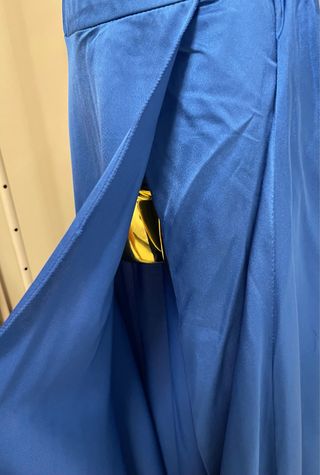 Conjunto azul rei top e saia