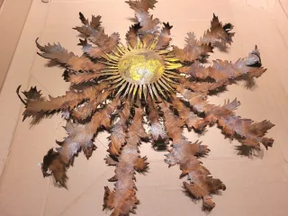 Eguzkilore decorativo in metallo fatto a mano