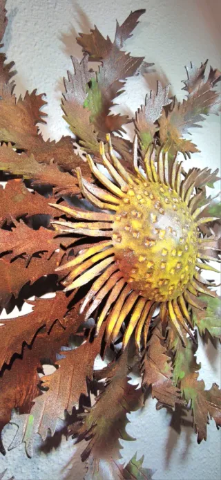 Eguzkilore decorativo in metallo fatto a mano