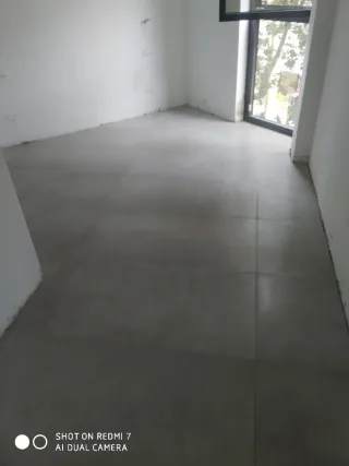 Se ofrece oficial de 1 y verticalero