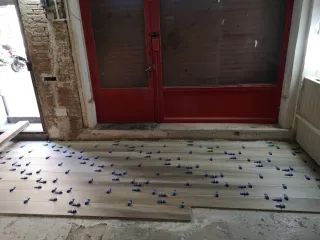 Se ofrece oficial de 1 y verticalero