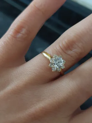 Anillo oro 18k con piedras