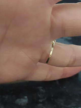 Anillo oro 18k con piedras