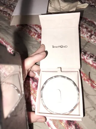 Pulsera plata moderna