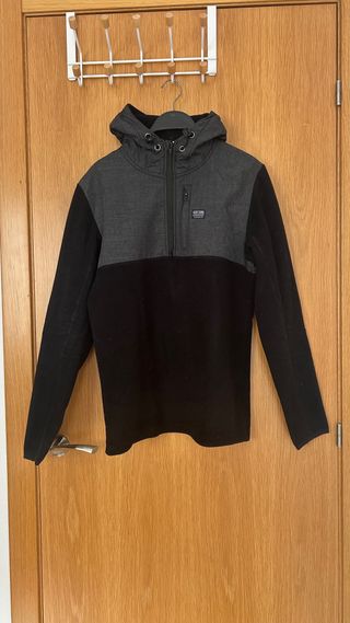 Sudadera polar hombre gris y negra