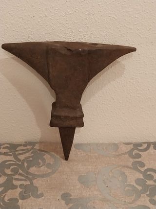 Yunque bigornia punta antiguo