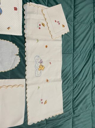 Corredino Winnie the Pooh ricamato