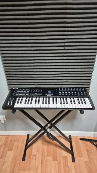 Teclado Arturia Keylab 49 mk2